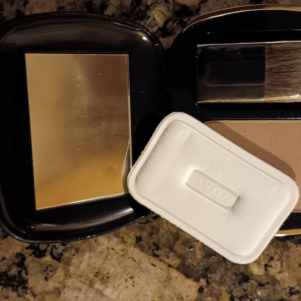 Avon Powder Blush/ ATHENA/ with Mirror and Brush/NEW OLD STOCK IN ORIGINAL PKG/